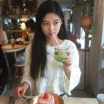 女机械人